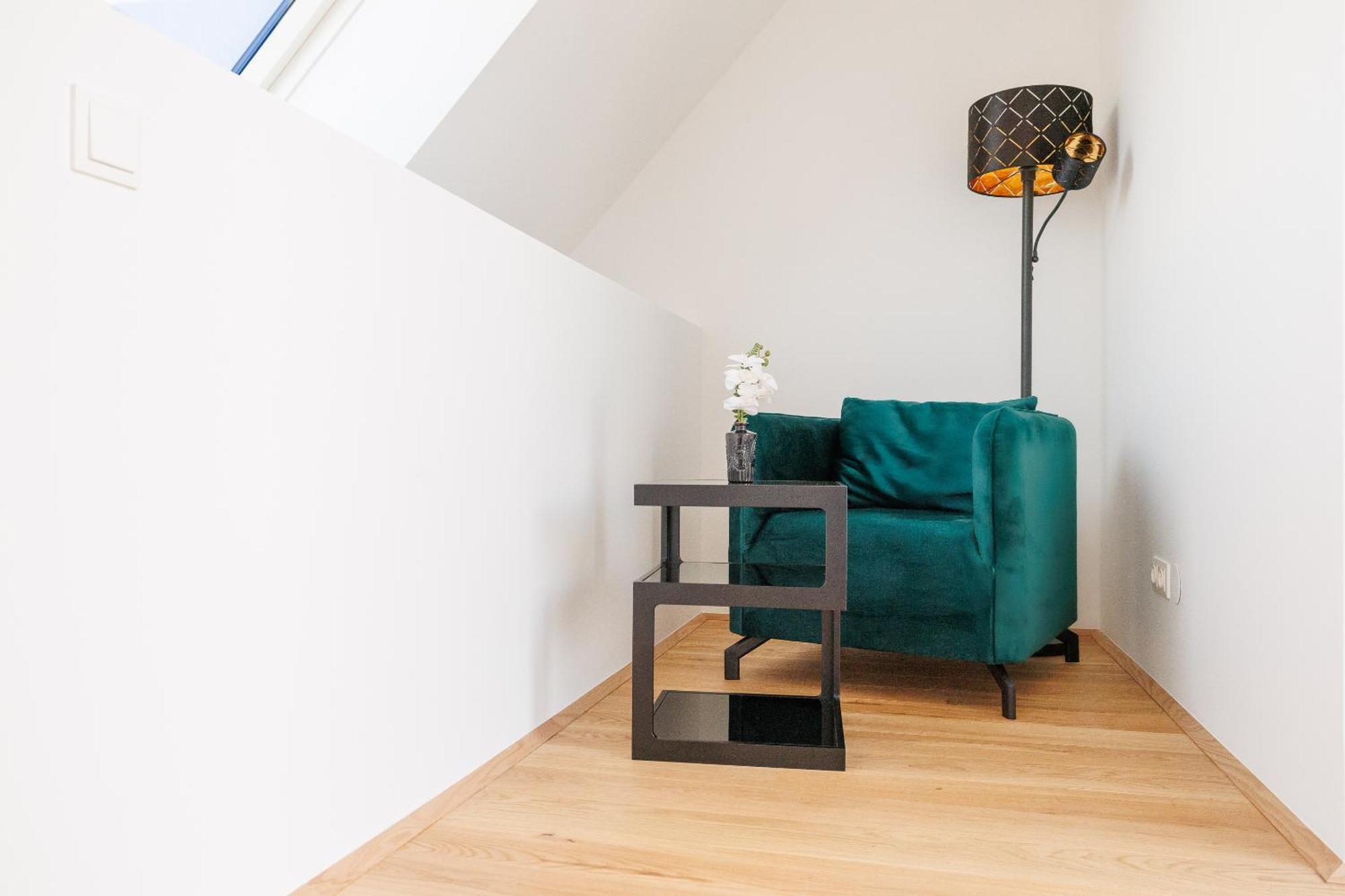 Symphony Apartments 42 - Modern Loft With Terrace And Grill In Central Location Wien Exterior foto
