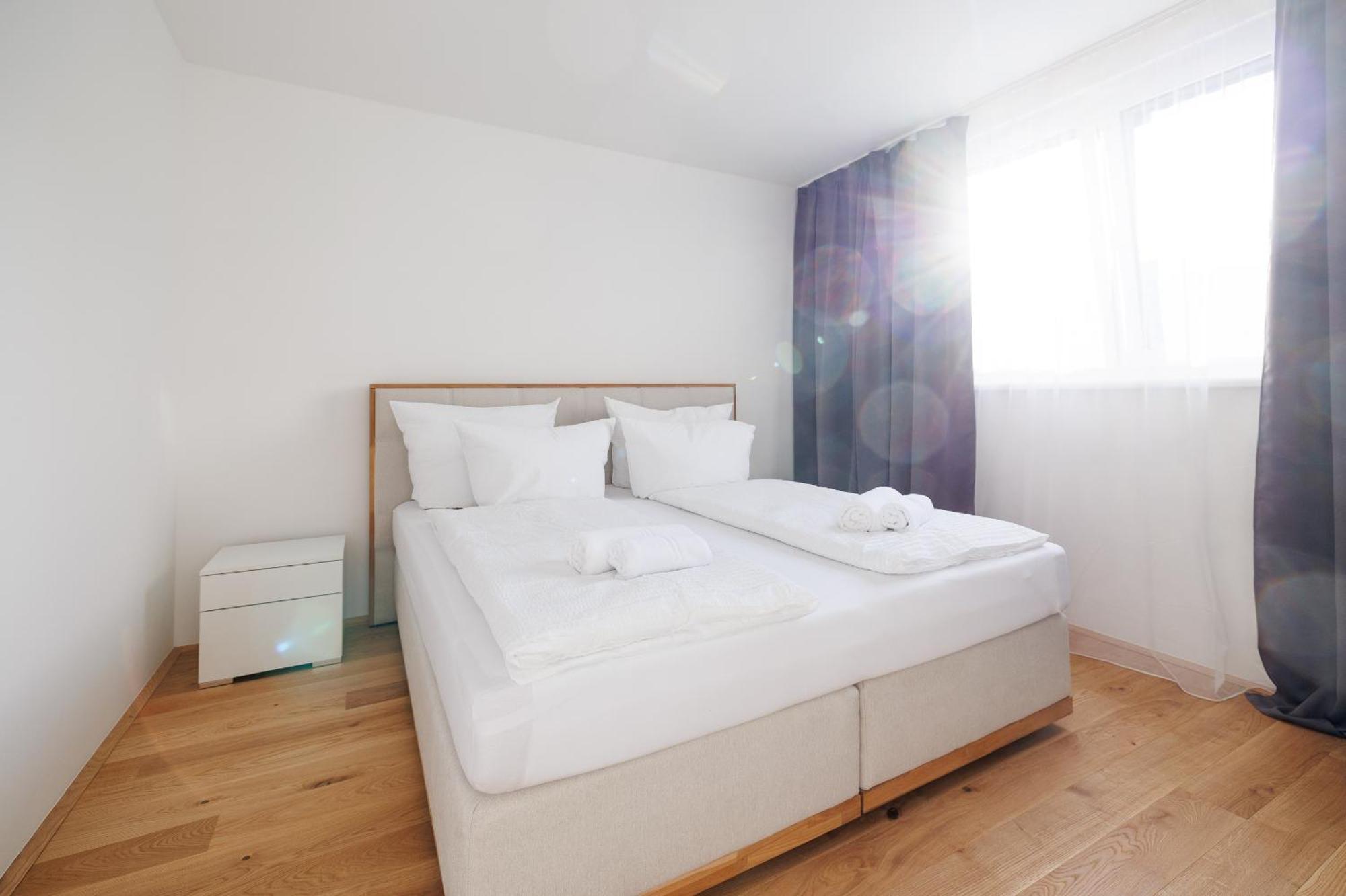 Symphony Apartments 42 - Modern Loft With Terrace And Grill In Central Location Wien Exterior foto