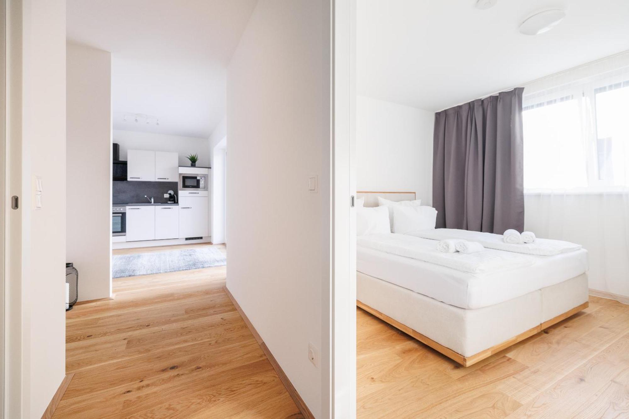 Symphony Apartments 42 - Modern Loft With Terrace And Grill In Central Location Wien Exterior foto