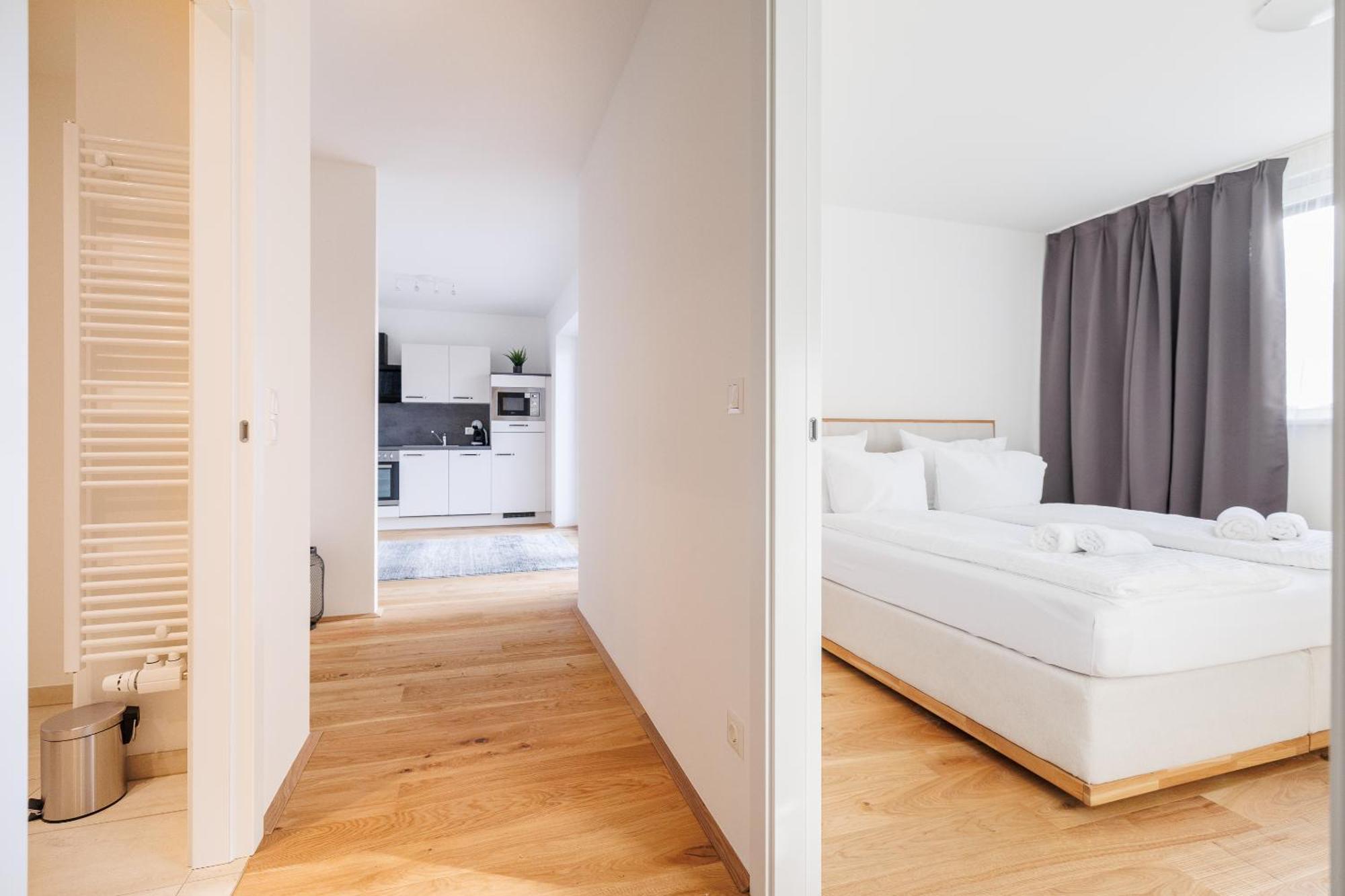 Symphony Apartments 42 - Modern Loft With Terrace And Grill In Central Location Wien Exterior foto